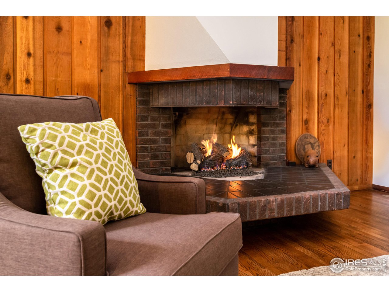 375 16th Street Boulder, CO 80302 - Photo 5 of 30 a living room with furniture and a fireplace