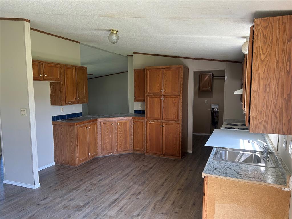 239 Cedar Drive Azle, TX 76020 - Photo 12 of 18