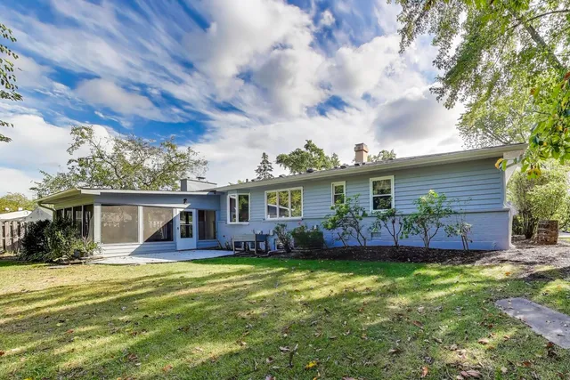 $3,150 | 1422 Dorothy Drive, Palatine, IL 60074