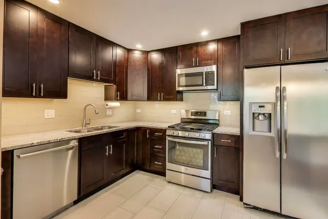 $3,150 | 1422 Dorothy Drive, Palatine, IL 60074