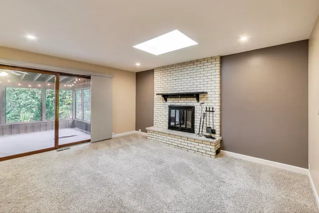 $3,150 | 1422 Dorothy Drive, Palatine, IL 60074