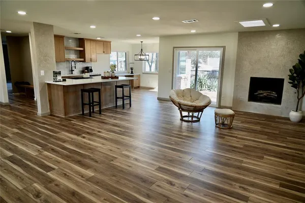 $665,000 | 305 Bluebonnet Drive, Grapevine, TX 76051