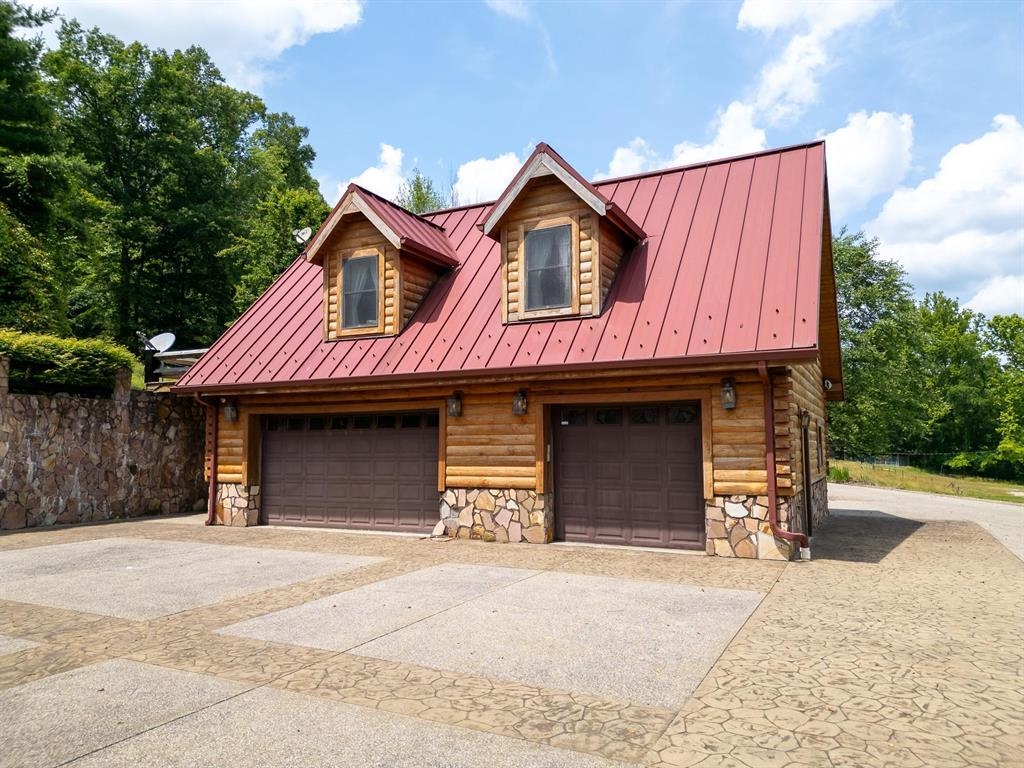 1029 Trace Creek Road Salt Rock, WV 25559 - Photo 27 of 32