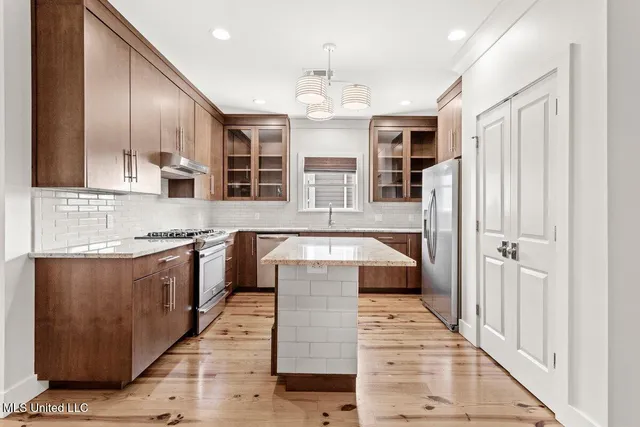 $850,000 | 1309 Bowen Avenue, Ocean Springs, MS 39564