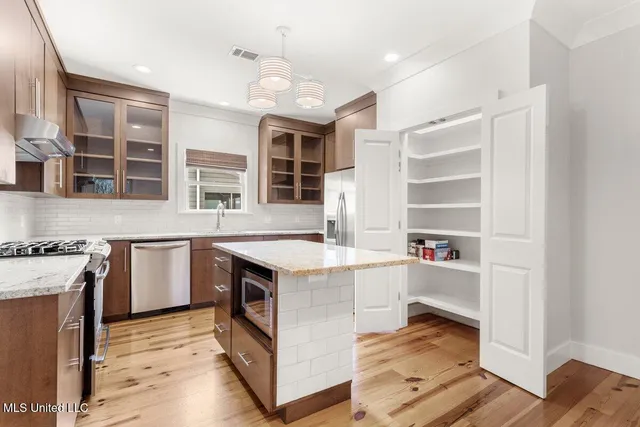 $850,000 | 1309 Bowen Avenue, Ocean Springs, MS 39564