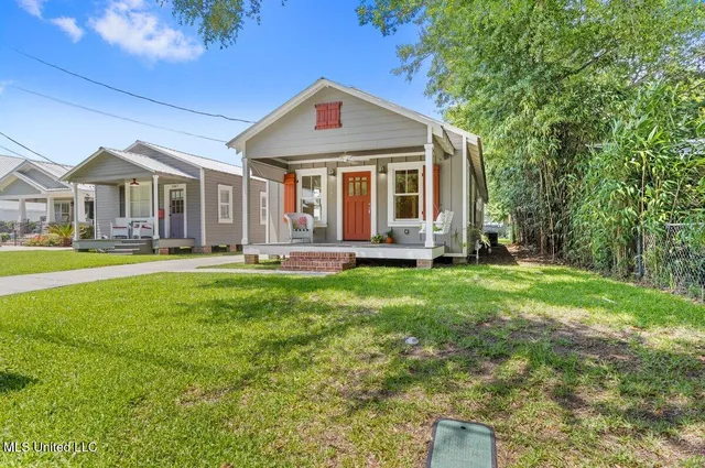 $850,000 | 1309 Bowen Avenue, Ocean Springs, MS 39564