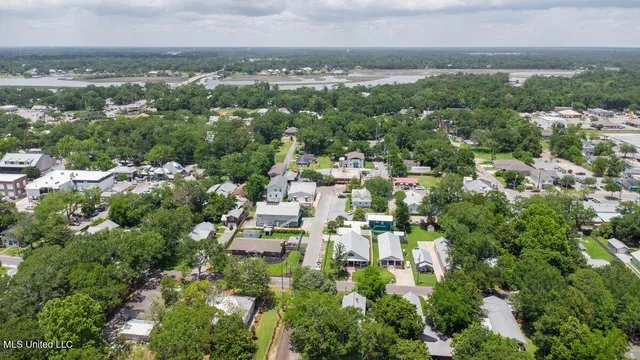 $850,000 | 1309 Bowen Avenue, Ocean Springs, MS 39564