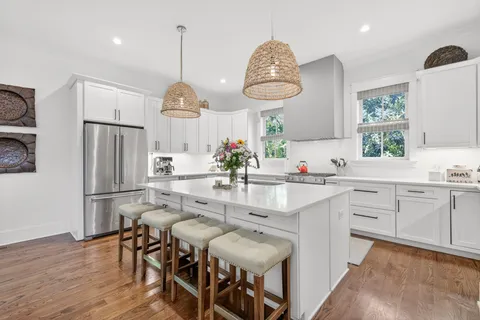 $1,399,900 | 3733 Granny White Pike, Nashville, TN 37215