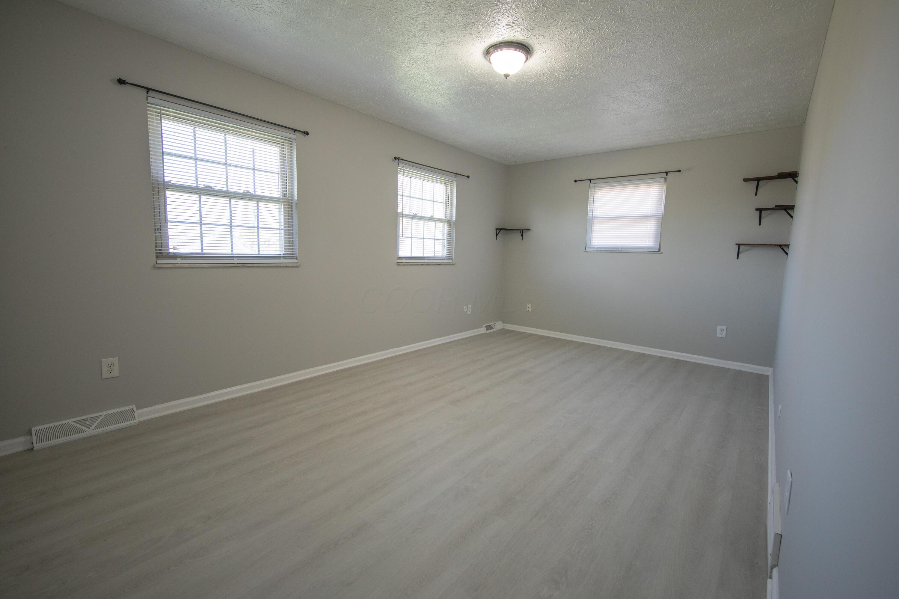 2114 Baldwin Road Reynoldsburg, OH 43068 - Photo 21 of 34 Bedroom 2
