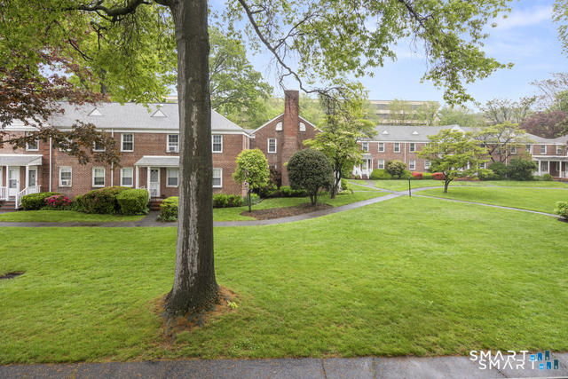 2475 Summer Street, Unit 3H Stamford, CT 06905 - Photo 1 of 13 Welcome to 2475 Summer Street!
