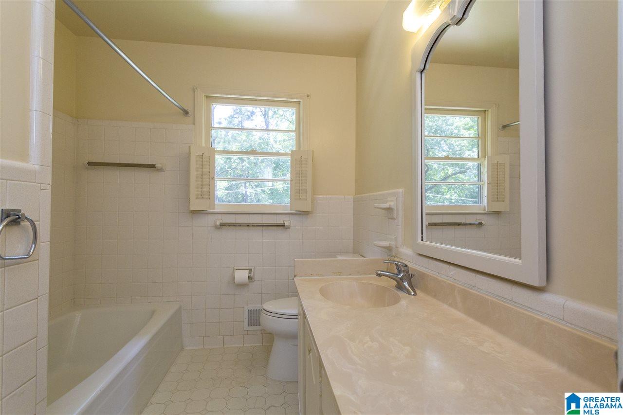 3557 Laurel View Lane Birmingham, AL 35243 - Photo 23 of 41