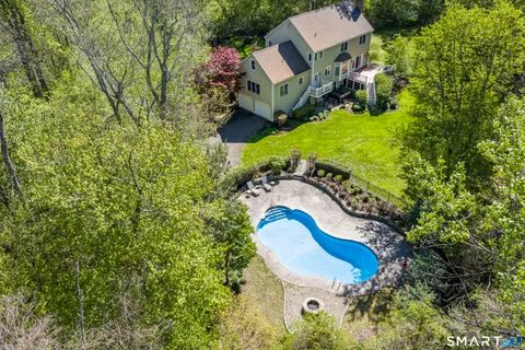 $950,000 | 38 Old Farm Hill Road, Newtown, CT 06470