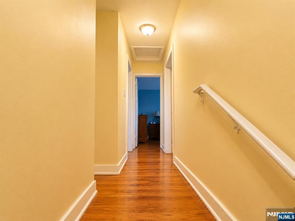 372 West Main Street Bergenfield, NJ 07621 - Photo 10 of 28