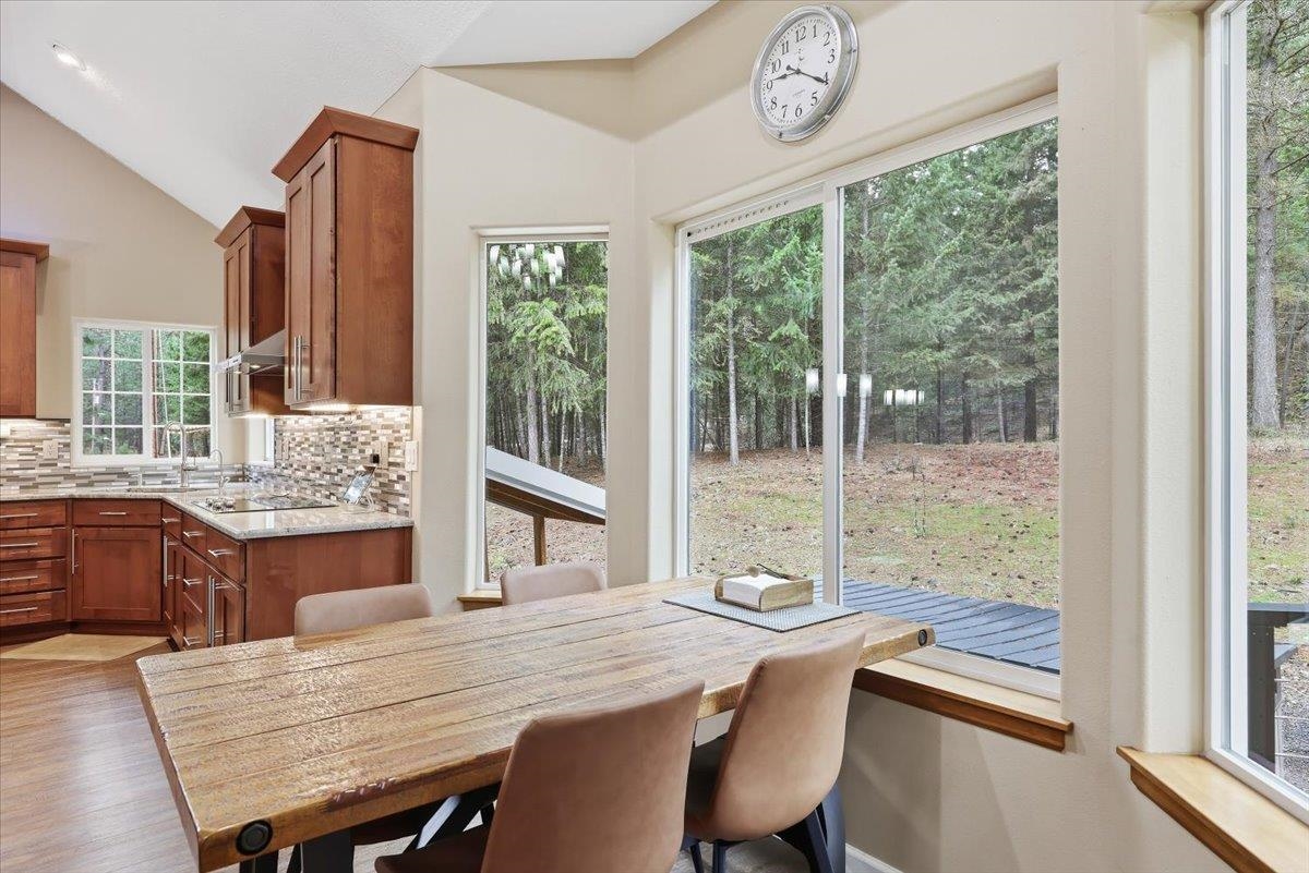 23039 North Crescent Road Chattaroy, WA 99003 - Photo 17 of 47