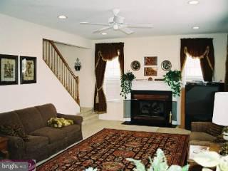 7 Victoria Court Cream Ridge, NJ 08514 - Photo 3 of 5