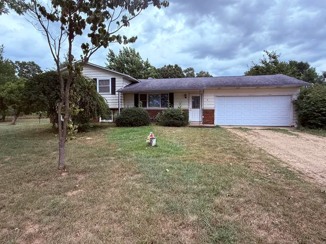 $550,000 | 54539 Buckhorn Road, Three Rivers, MI 49093