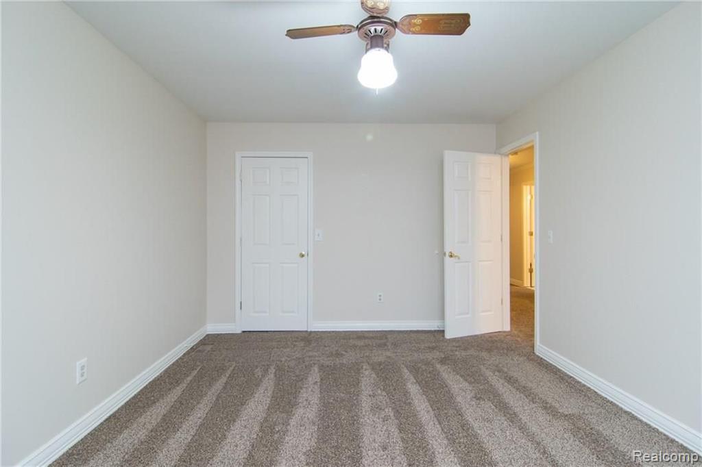 868 Lion Street Rochester Hills, MI 48307 - Photo 31 of 42