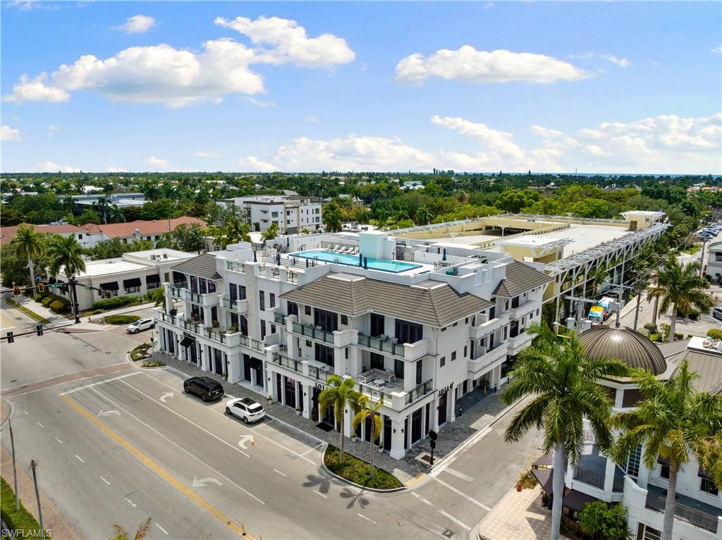 875 6th Avenue South, Unit 304 Naples, FL 34102 - Photo 29 of 40 a view of city with roof deck
