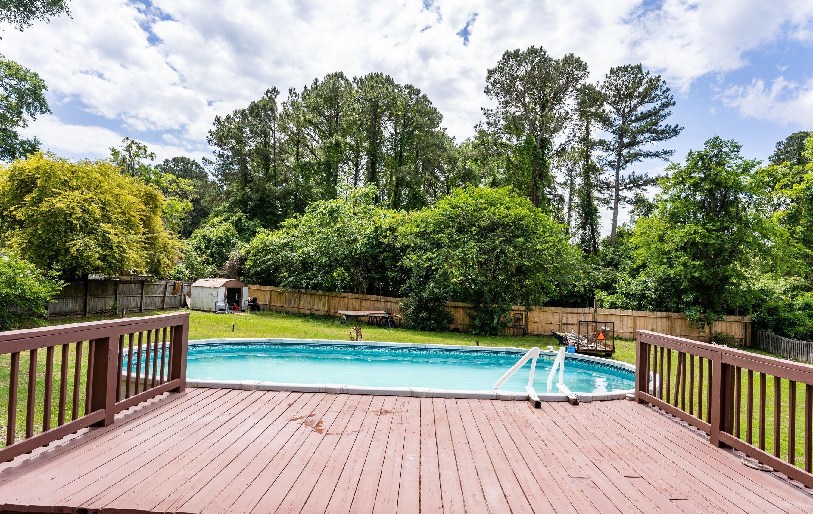 6048 Vaux Road Beaufort, SC 29906 - Photo 25 of 28 Pool and Deck