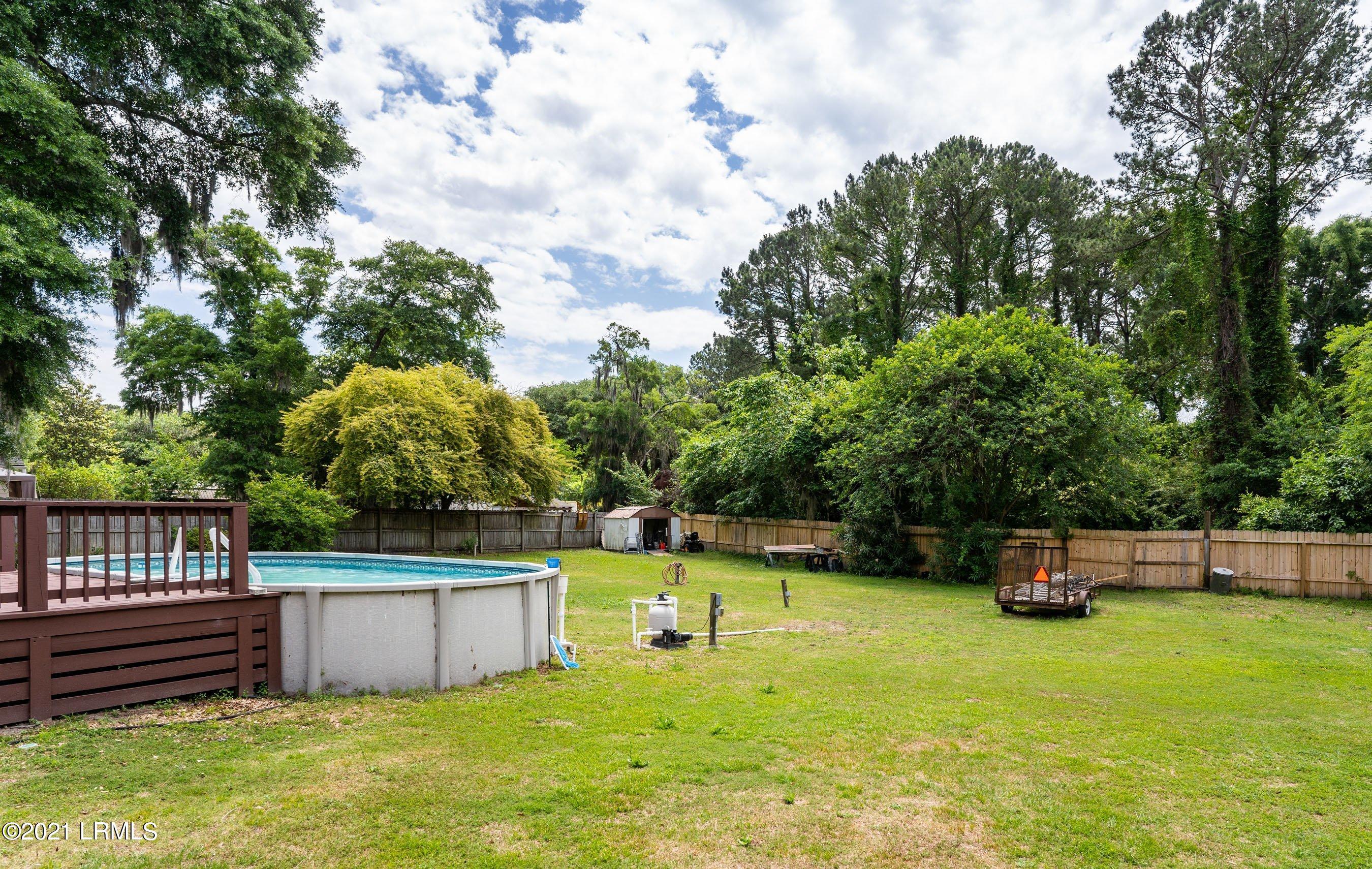 6048 Vaux Road Beaufort, SC 29906 - Photo 26 of 28 Over-sized Yard