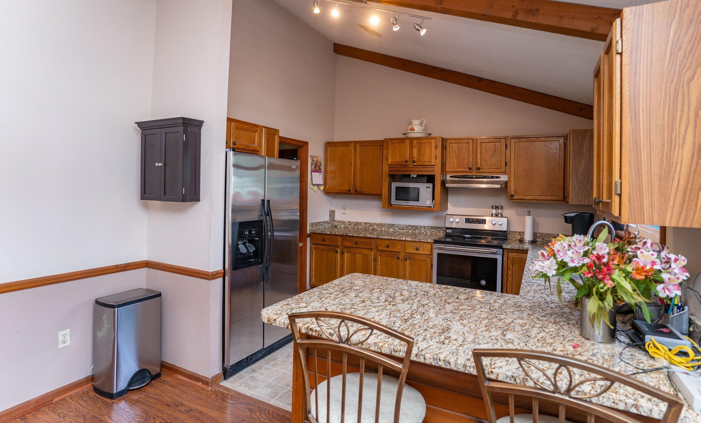 6048 Vaux Road Beaufort, SC 29906 - Photo 7 of 28 Kitchen