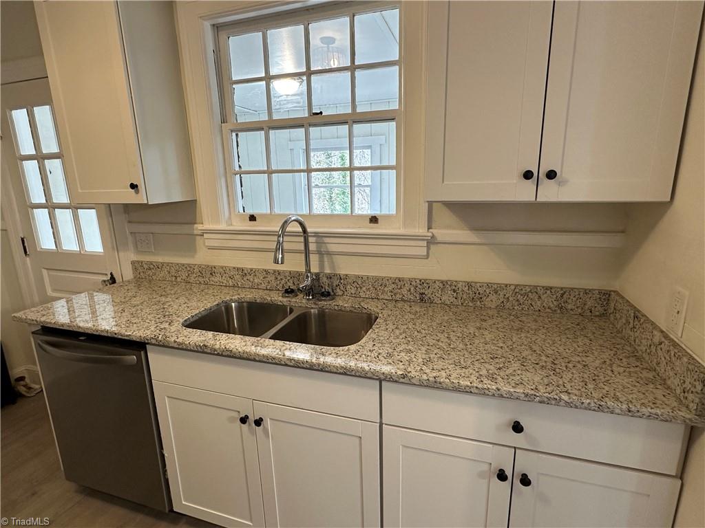 330 Ridgewood Road Bassett, VA 24055 - Photo 15 of 48