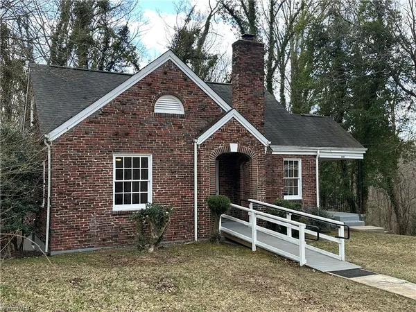 $228,900 | 330 Ridgewood Road, Bassett, VA 24055