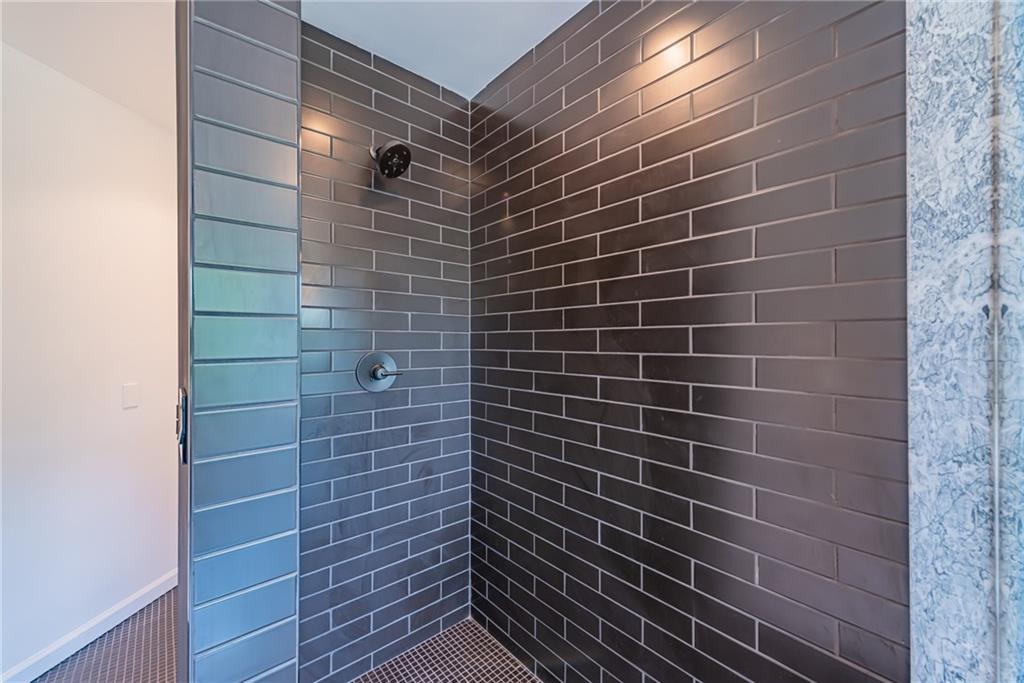 146 Shadow Ridge Drive Pittsburgh, PA 15238 - Photo 17 of 25 Gallery Image 17