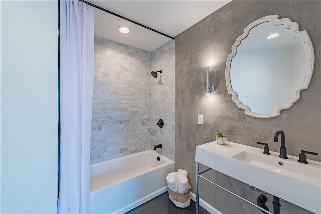 146 Shadow Ridge Drive Pittsburgh, PA 15238 - Photo 20 of 25 Gallery Image 20
