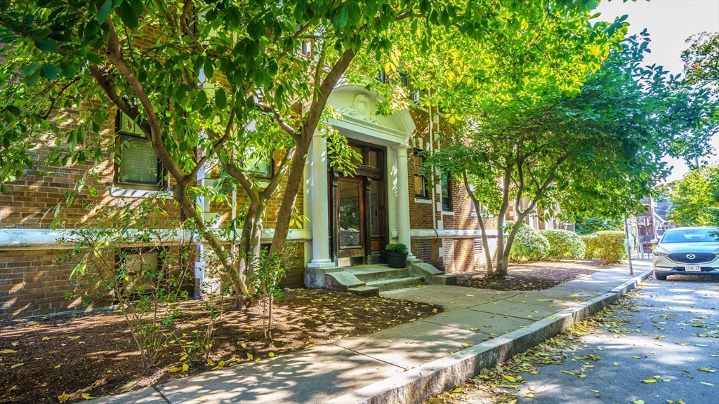 59 Lanark Road, Unit 9 Boston, MA 02135 - Photo 4 of 35