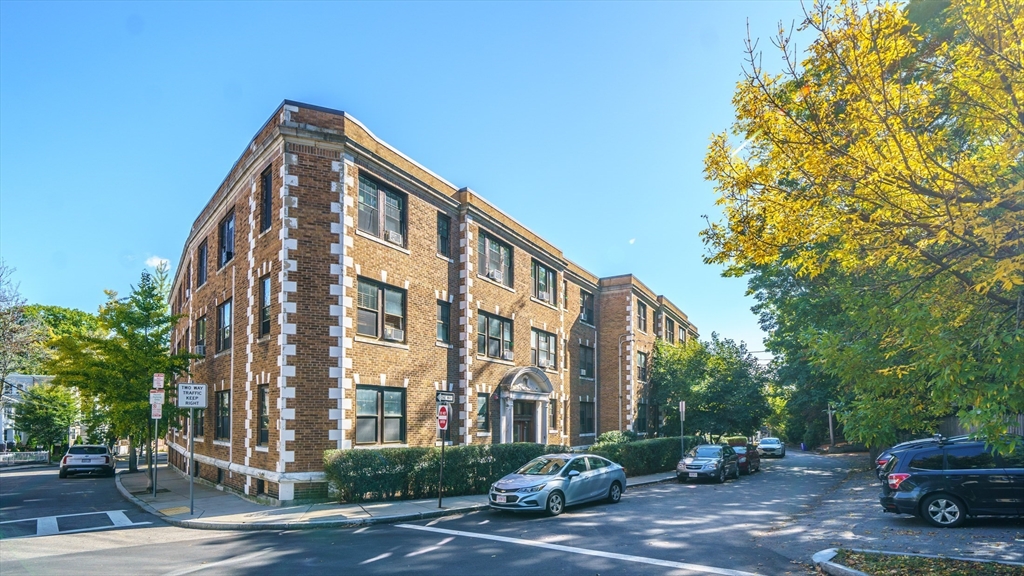 59 Lanark Road, Unit 9 Boston, MA 02135 - Photo 5 of 35