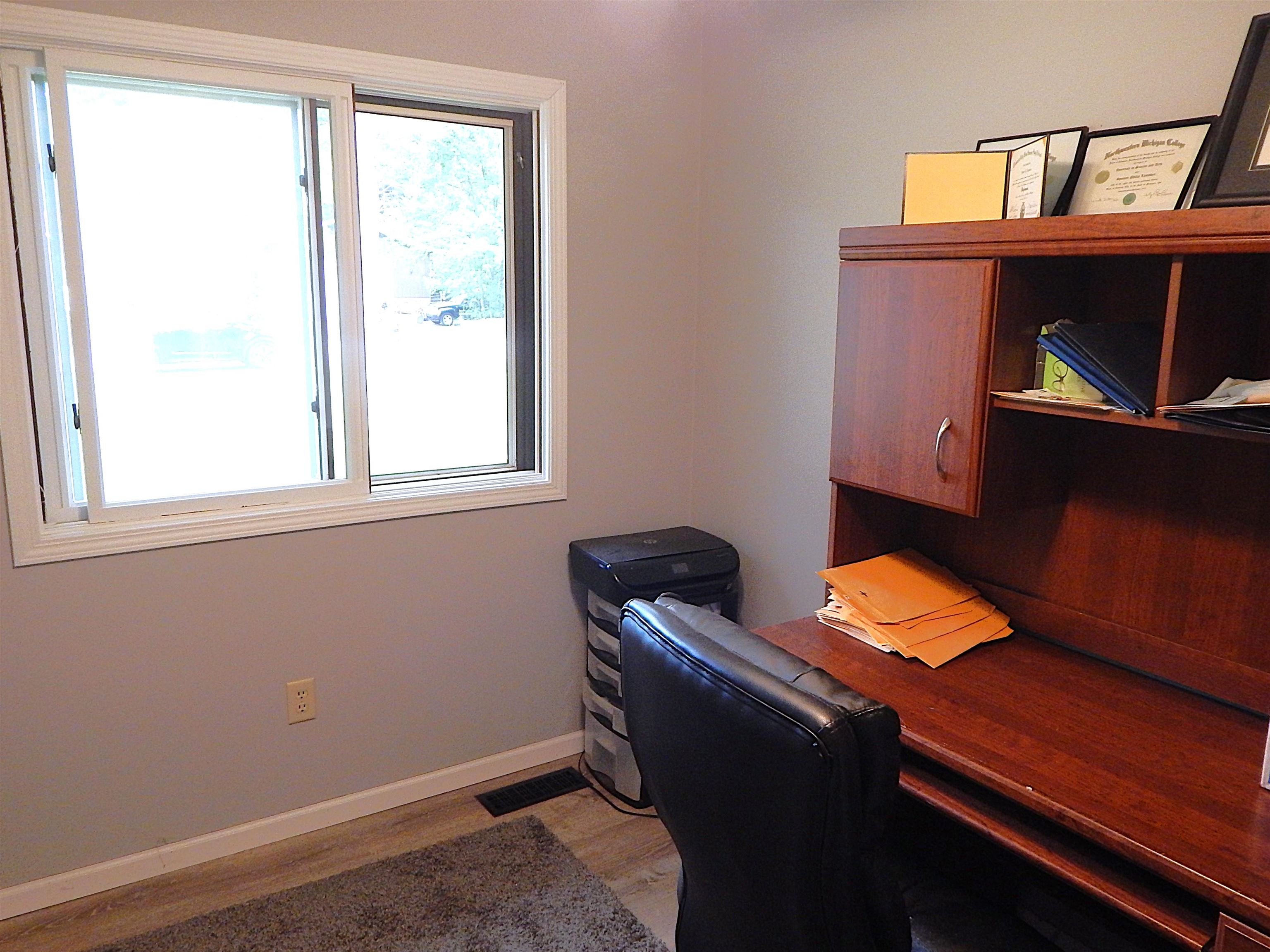 1492 Innwood North Interlochen, MI 49643 - Photo 10 of 19 1947542-ba57c375-5931-430d-8ad9-4457996671a6.JPG