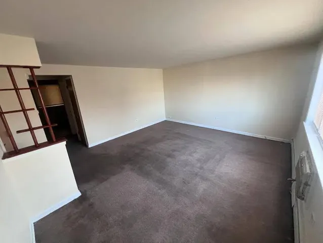 $1,050 | 3133 48th Court, Unit 3E, Cicero, IL 60804