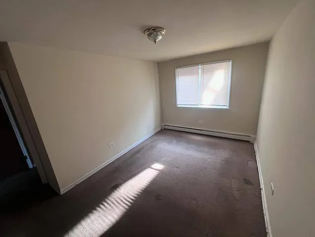 $1,050 | 3133 48th Court, Unit 3E, Cicero, IL 60804