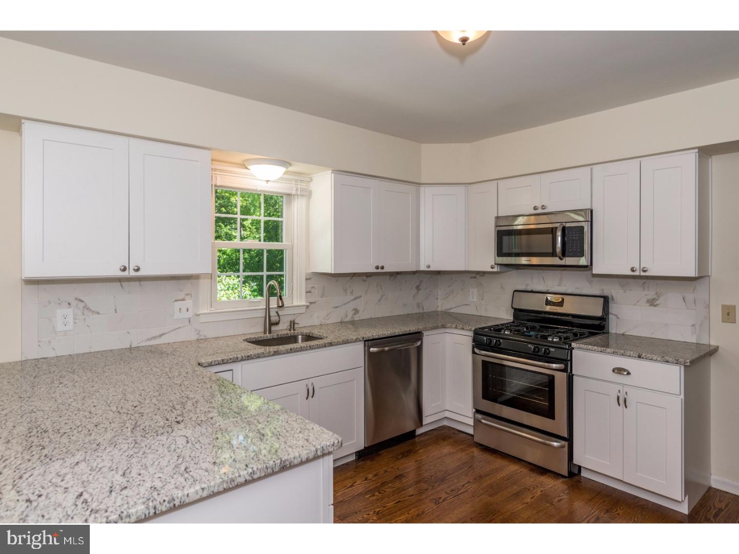 257 Country Gate Road Wayne, PA 19087 - Photo 9 of 25
