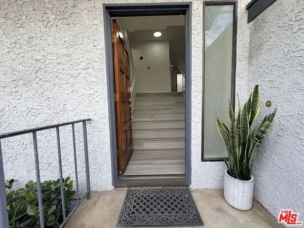 $3,500 | 31 Eastern Avenue, Unit 4, Pasadena, CA 91107