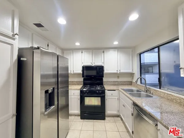 $3,500 | 31 Eastern Avenue, Unit 4, Pasadena, CA 91107