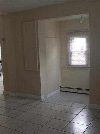 19 Barrows Road Reading, MA 01867 - Photo 10 of 21 an empty room with a window