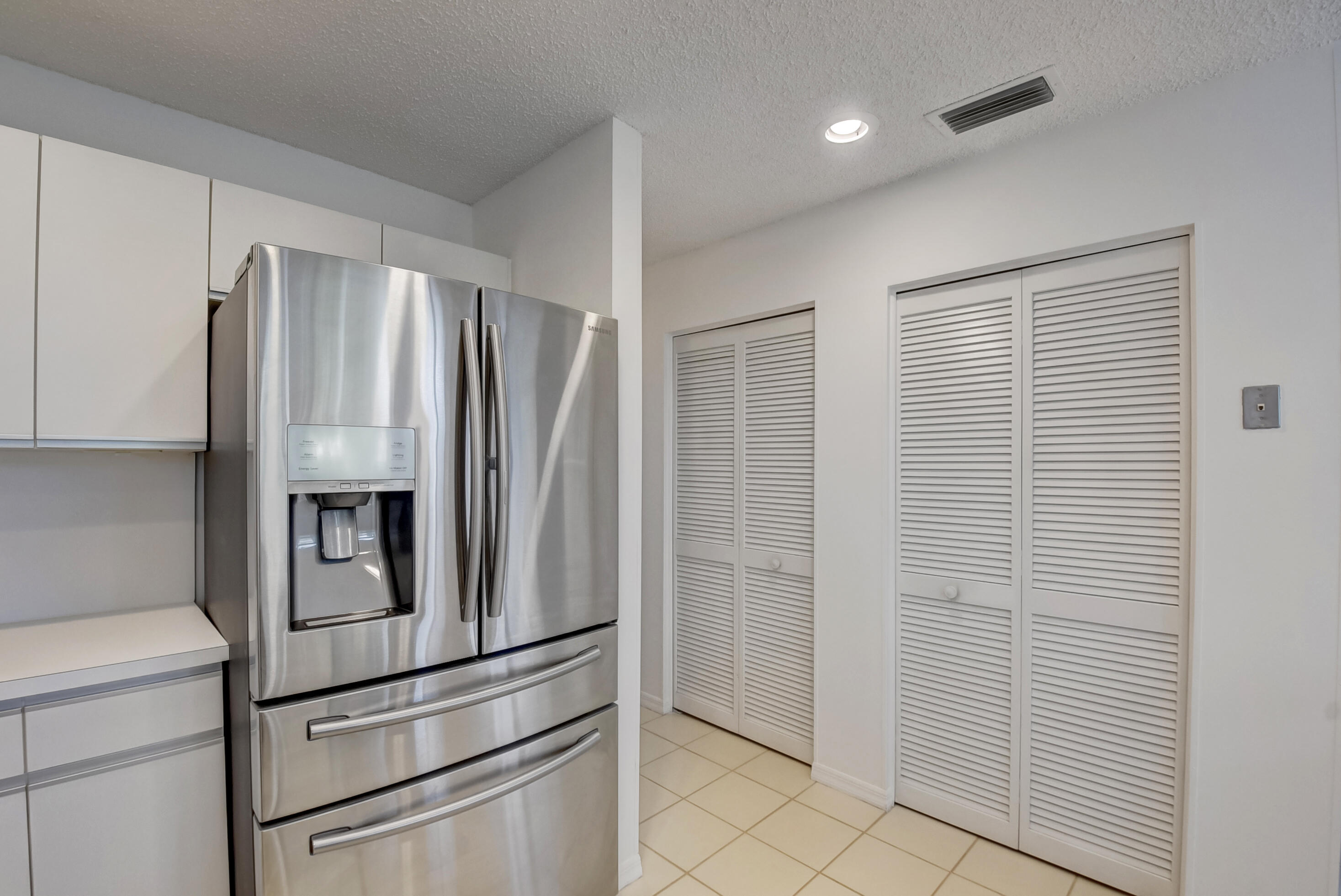 21280 Sawmill Court Boca Raton, FL 33498 - Photo 13 of 34 19_19_ebf_7412_3_4_5_6