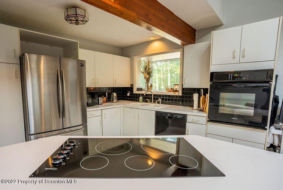 71 Ruffed Grouse Road Greentown, PA 18426 - Photo 8 of 51 Gallery Image 8