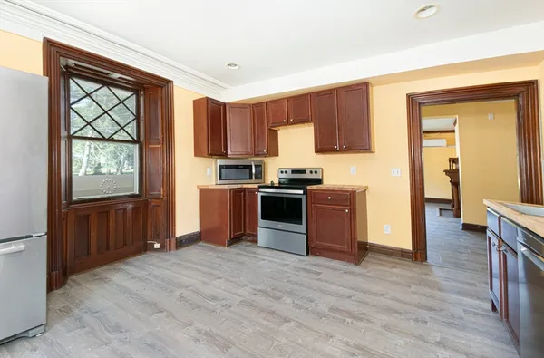 $900,000 | 963 Main Street, Leicester, MA 01524