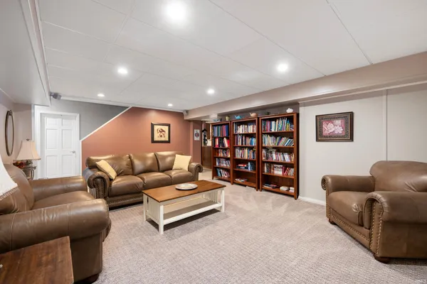 $499,900 | 281 Creekside Court, Hartford City, IN 47348