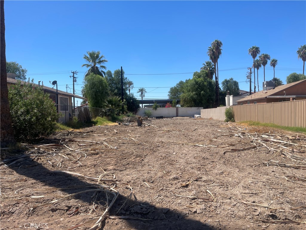 0 South Broadway Blythe, CA 92225 - Photo 2 of 6 a view of a backyard of the house