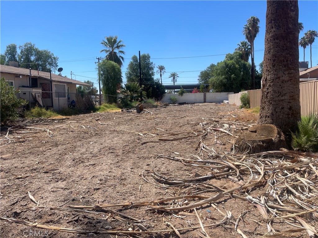 0 South Broadway Blythe, CA 92225 - Photo 6 of 6 a view of a backyard of the house