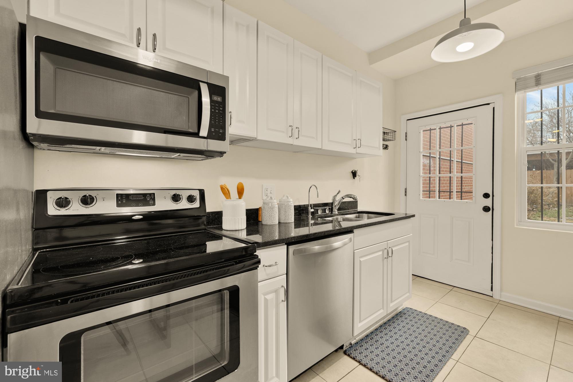 909 8th Street Northeast Washington, DC 20002 - Photo 12 of 25