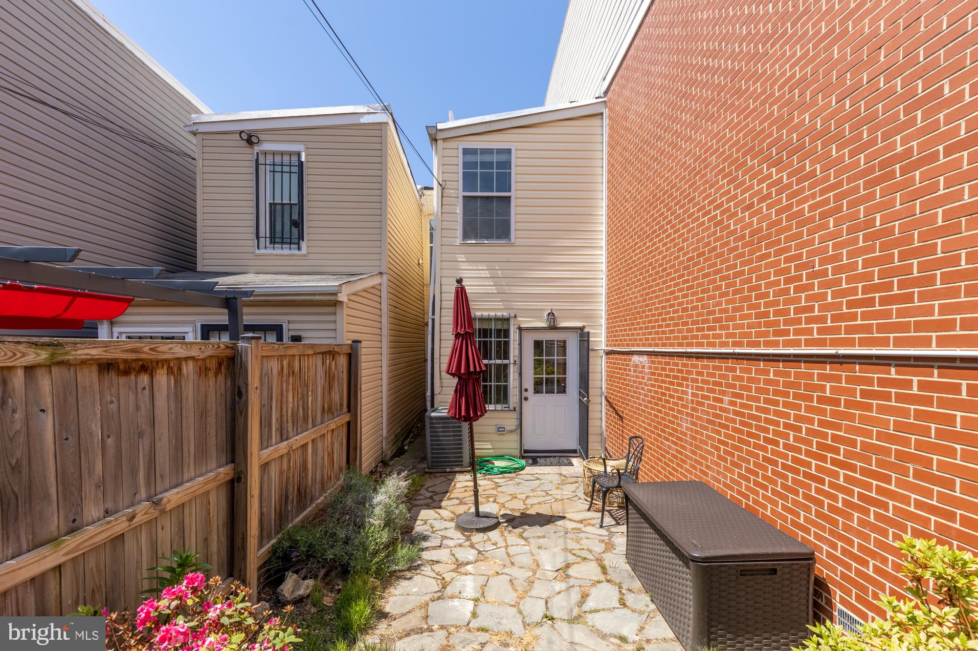 909 8th Street Northeast Washington, DC 20002 - Photo 24 of 25