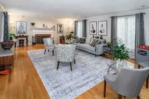 $2,095,000 | 40 Grand Hill Drive, Dover, MA 02030