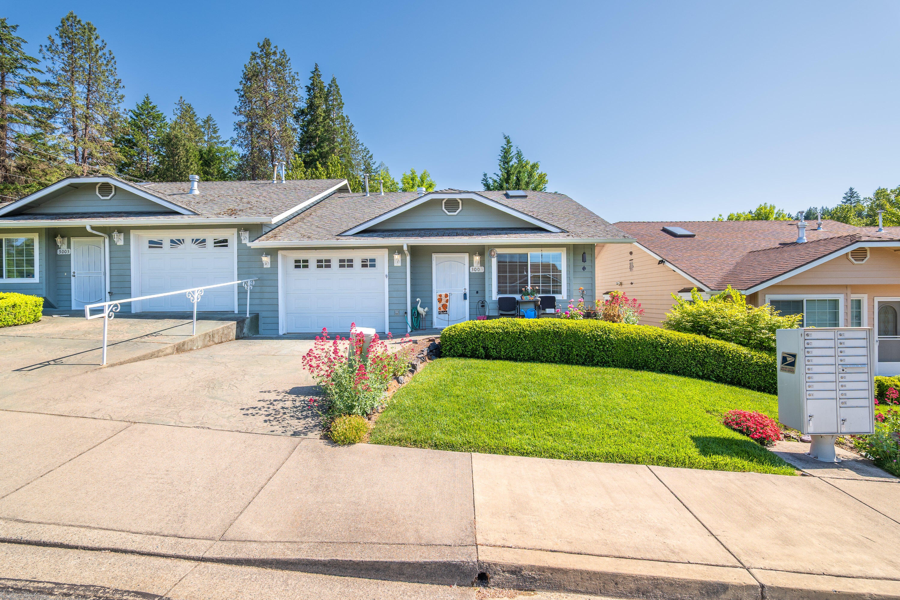 3005SWUniversityRd-006