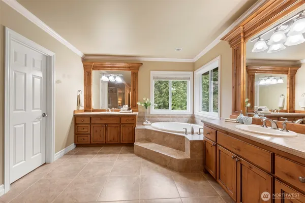 $1,888,666 | 14419 3rd Drive Southeast, Everett, WA 98208