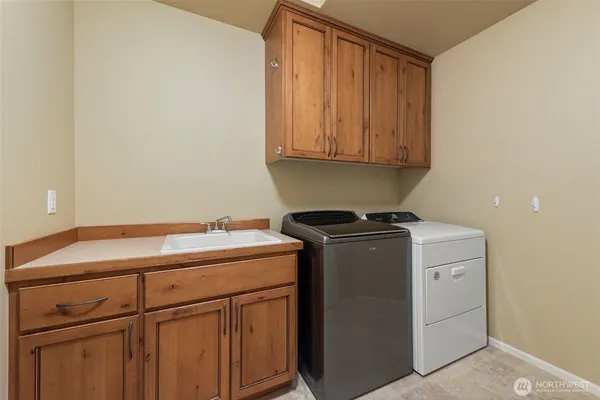 $1,888,666 | 14419 3rd Drive Southeast, Everett, WA 98208